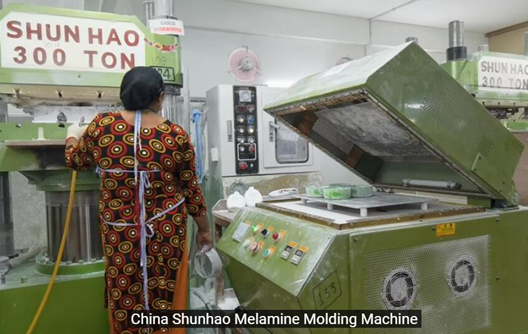 शुन्हाओ स्वचालित मेलामाइन मोल्डिंग मशीन